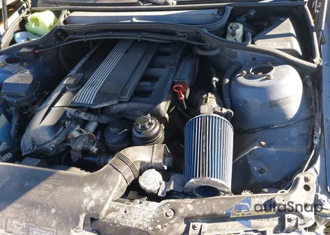 2002 BMW 325I z USA, uszkodzony, nr VIN WBAEV33452KL58089